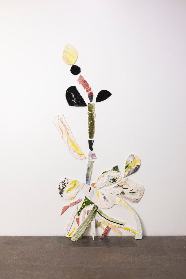 Ceramic installation contains 31 ceramic shapes, screws